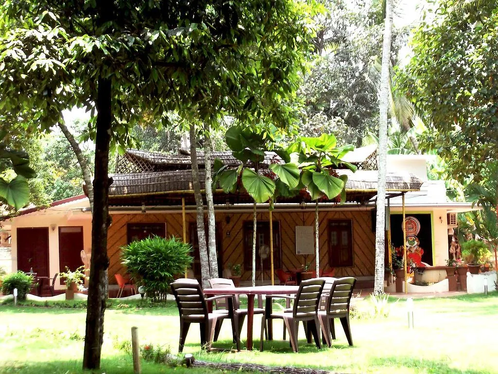 Alappuzha Vedanta Wake Up - Backwaters 2*,  الهند